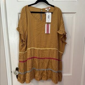 Andree by Unit NWT Babydoll Pom Pom Top Mustard Color 2X